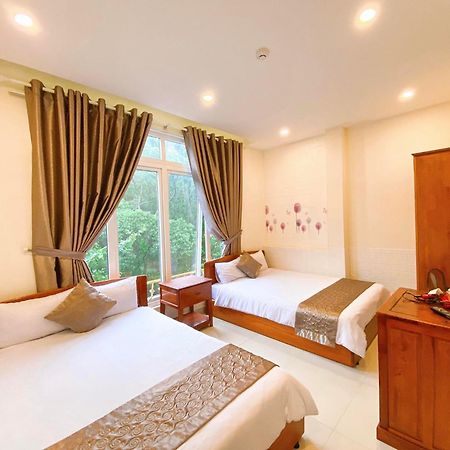 Hotel Pham Duy Dalat Exteriör bild
