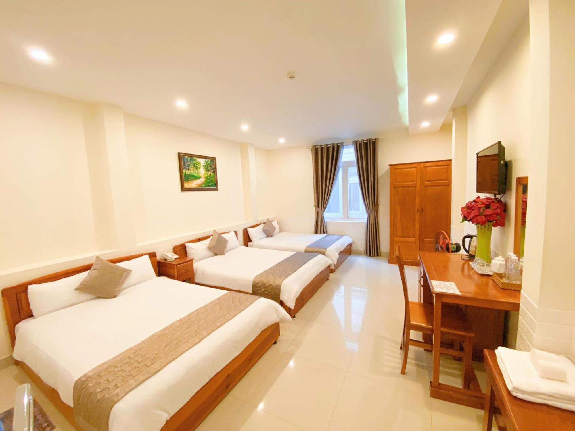 Hotel Pham Duy Dalat Exteriör bild