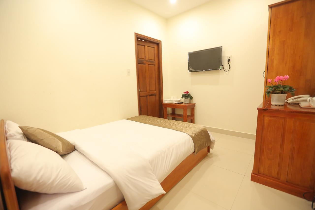 Hotel Pham Duy Dalat Exteriör bild